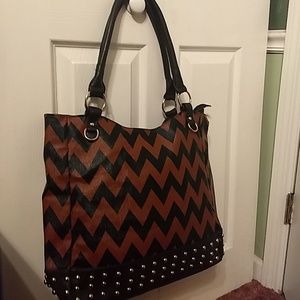 Chevron pocket book